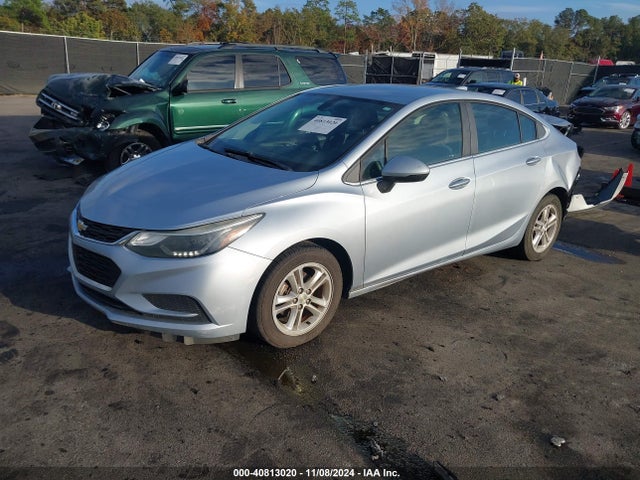 Chevrolet Cruze Lt Auto 2018 1G1BE5SM6J7152762 Image 2