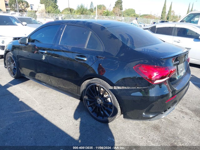 W1K3G4EB1MJ264036 Mercedes-Benz A 220