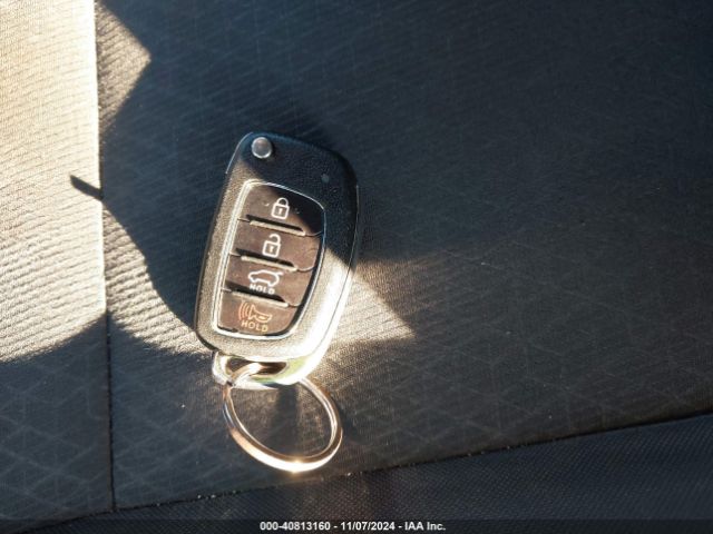 KM8J3CA42HU344962 Hyundai TUCSON SE