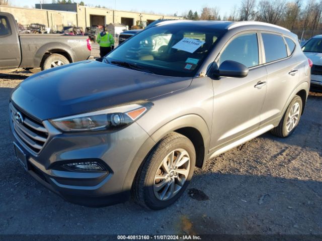 KM8J3CA42HU344962 Hyundai TUCSON SE