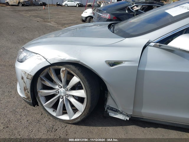 2013 TESLA MODEL S 5YJSA1CN9DFP28152 Photo 5