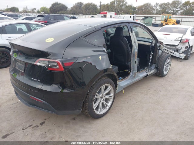 2021 TESLA MODEL Y 5YJYGDEE8MF281224 Photo 3