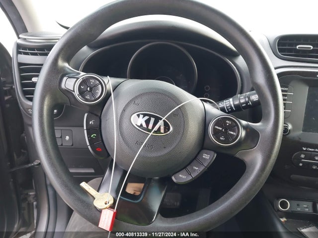 KIA SOUL + 2019 KNDJP3A59K7001699 Image 10