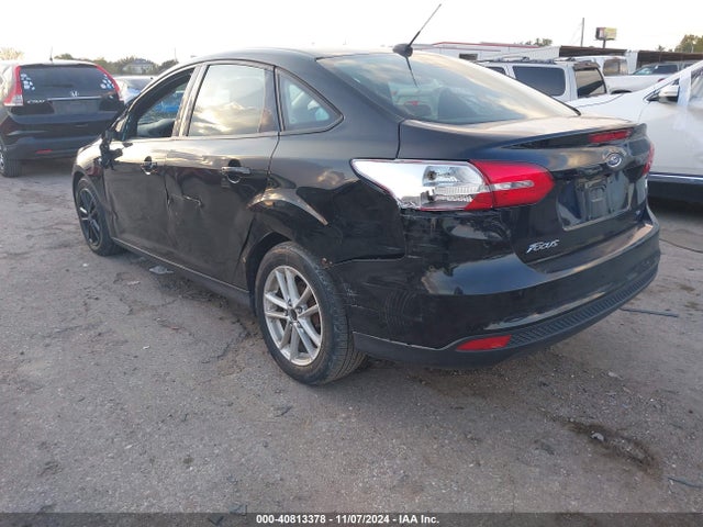 Ford FOCUS SE 2017 1FADP3F28HL207730 Image 3