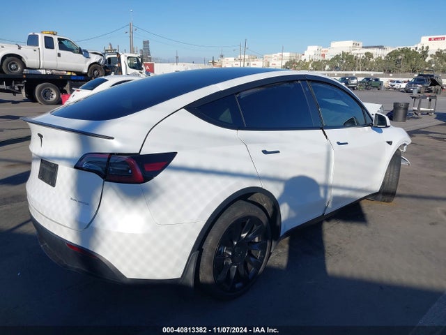 2023 TESLA MODEL Y 7SAYGDEEXPA126856 Photo 3