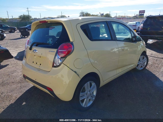 Chevrolet Spark 1lt Cvt 2015 KL8CD6S92FC711263 Image 4