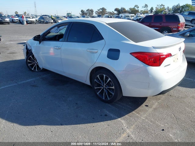 Toyota COROLLA SE 2017 5YFBURHE5HP697734 Image 3