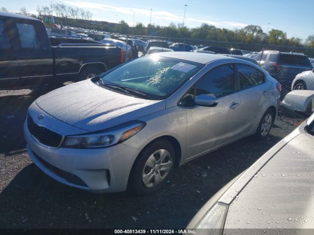 3KPFK4A75JE170368 KIA FORTE LX