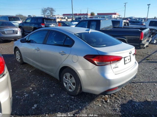 3KPFK4A75JE170368 KIA FORTE LX