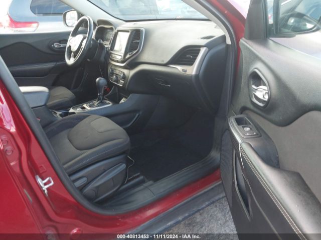 1C4PJLCB0HW508620 Jeep Cherokee Latitude Fwd