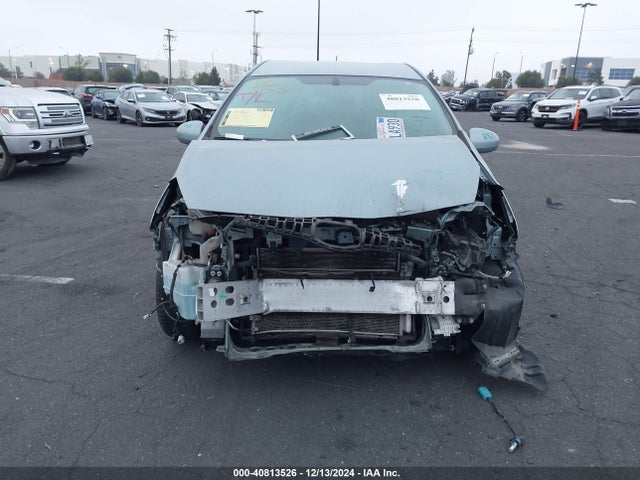 Toyota Prius V Four 2017 JTDZN3EU5HJ059881 Image 13