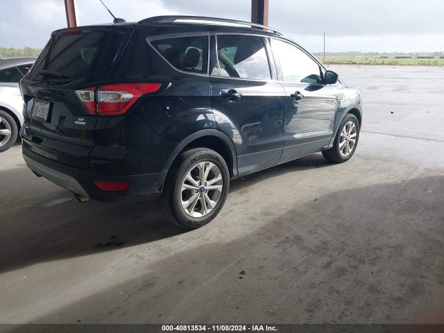 Ford ESCAPE SE 2018 1FMCU0GD3JUB41208 Image 4