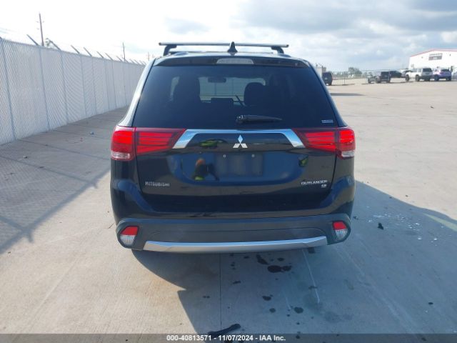 JA4AZ3A36JZ039011 Mitsubishi Outlander Se