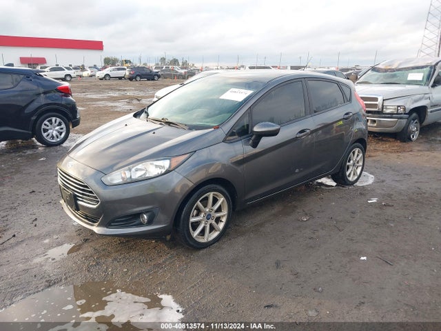 Ford FIESTA SE 2019 3FADP4EJ6KM130652 Image 2