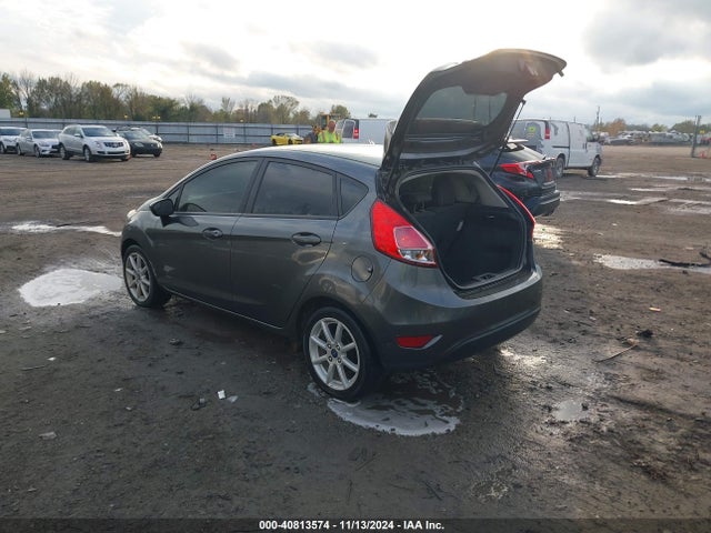 Ford FIESTA SE 2019 3FADP4EJ6KM130652 Image 3