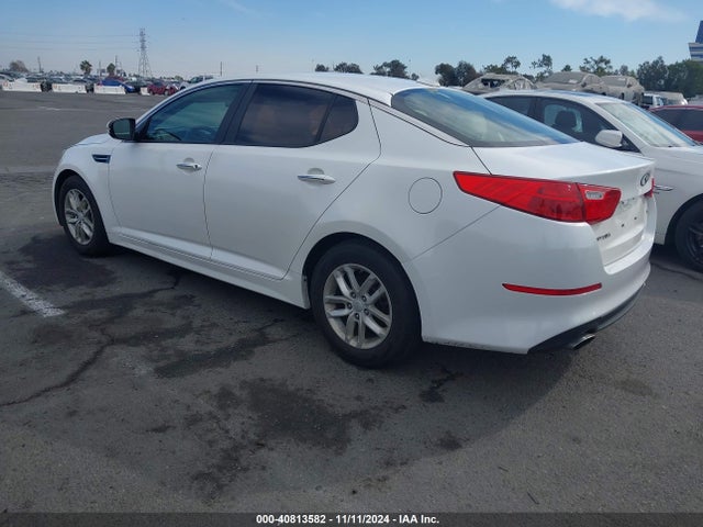 KIA Optima Lx 2015 KNAGM4A73F5664582 Image 3
