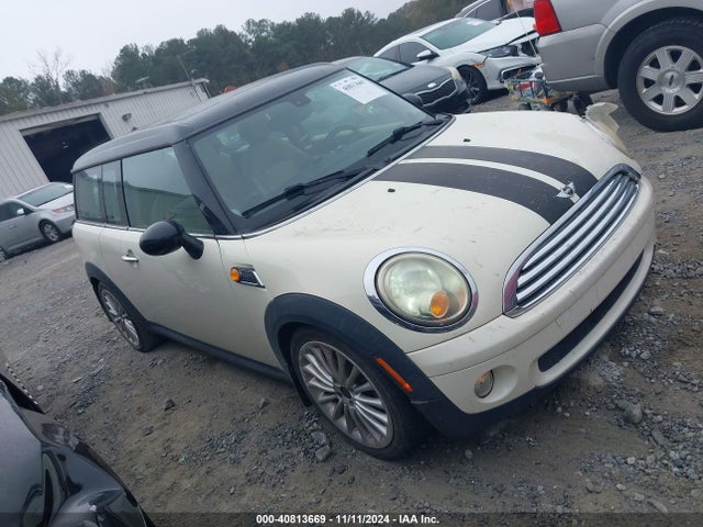 2009 MINI COOPER CLUBMAN WMWML33559TN68626 Photo 0