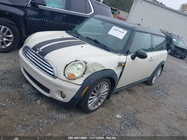 2009 MINI COOPER CLUBMAN WMWML33559TN68626 Photo 1