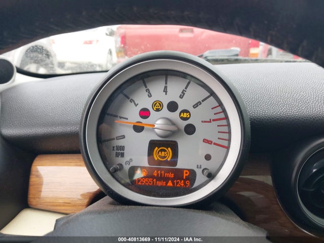 2009 MINI COOPER CLUBMAN WMWML33559TN68626 Photo 6