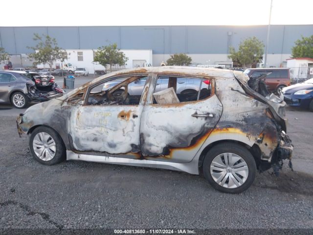1N4AZ1CP8KC303849 Nissan LEAF S