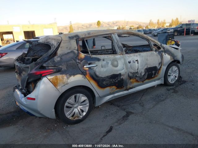 1N4AZ1CP8KC303849 Nissan LEAF S