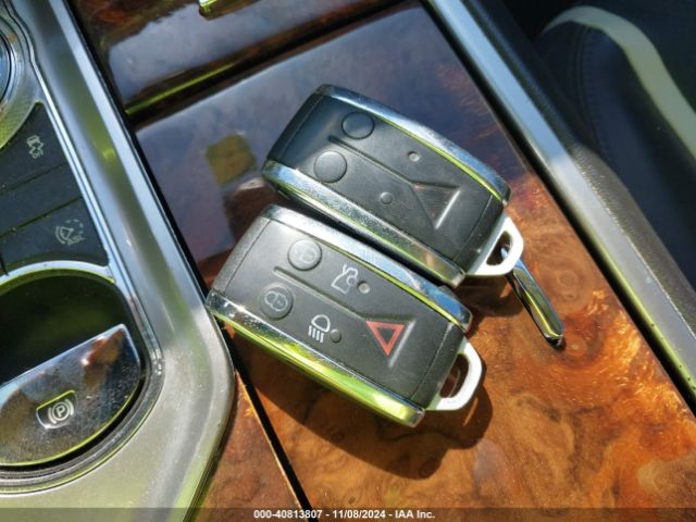 2012 JAGUAR XF SAJWA0HB2CLS53824 Photo 10