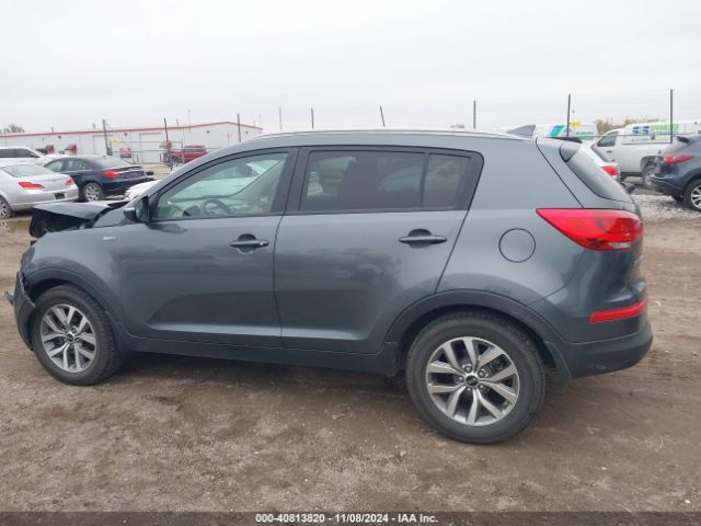 KNDPBCAC2F7671673 KIA Sportage Lx