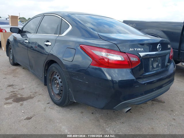 Nissan Altima 2.5 S 2018 1N4AL3AP3JC225351 Image 3
