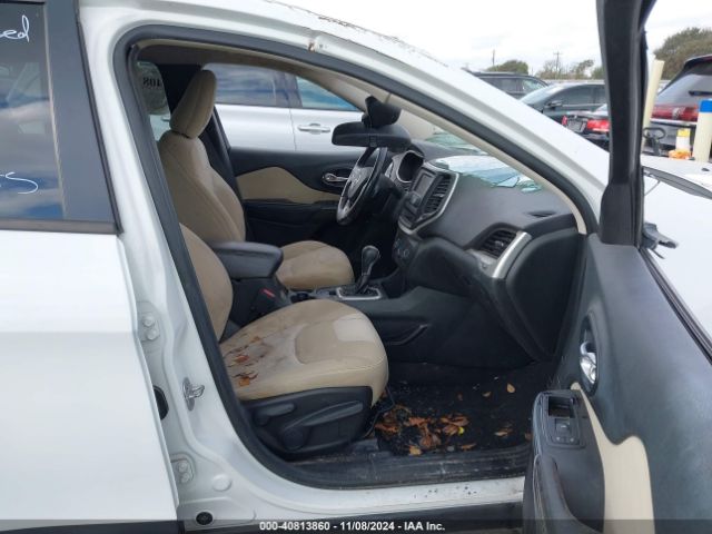 1C4PJLABXFW608076 Jeep Cherokee Sport