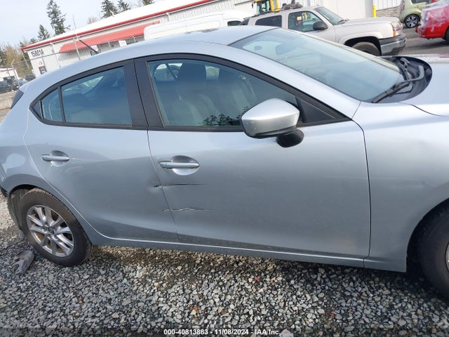 Mazda Mazda3 Sport 2017 JM1BN1K73H1121038 Image 14