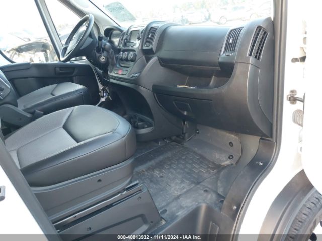 3C6TRVAG0KE540669 RAM Promaster 1500 Low Roof 136 Wb