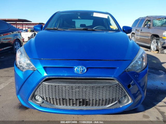 3MYDLBJVXLY706810 Toyota YARIS LE