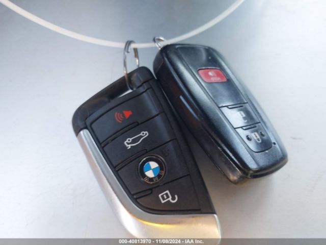 5UXTR7C52KLF32825 BMW X3 Sdrive30i