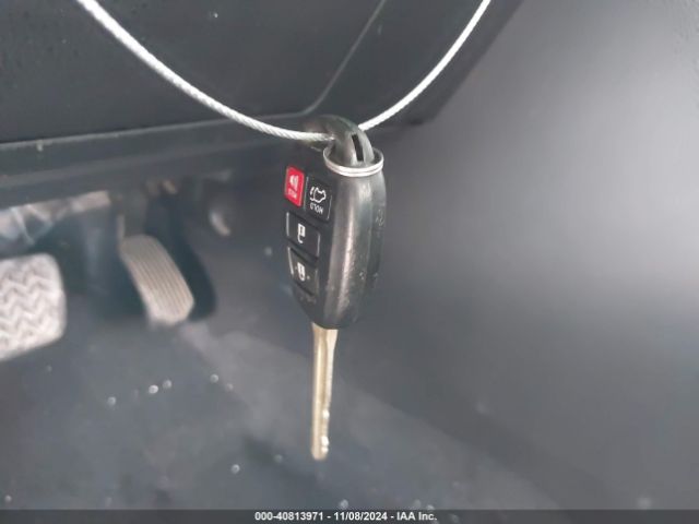5TDZZRFH2HS208856 Toyota Highlander Le Plus