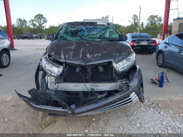 5TDZZRFH2HS208856 Toyota Highlander Le Plus