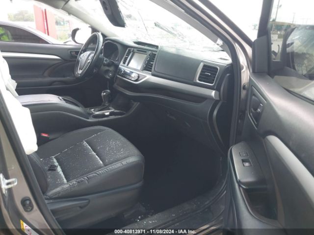 5TDZZRFH2HS208856 Toyota Highlander Le Plus