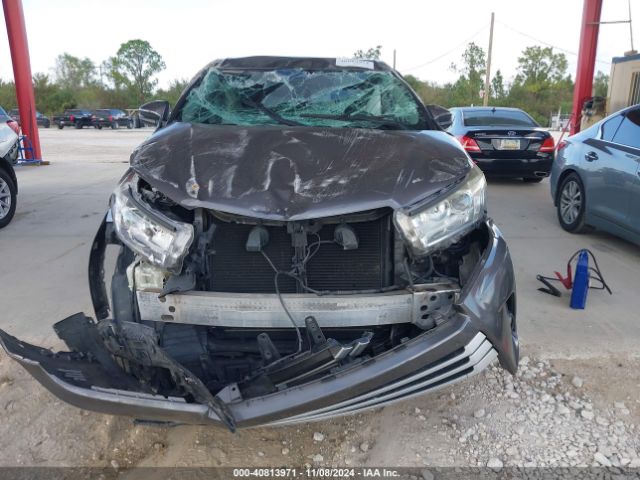 5TDZZRFH2HS208856 Toyota Highlander Le Plus