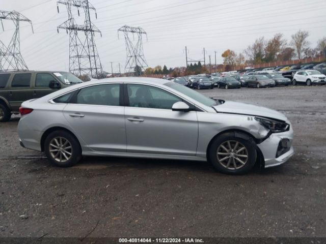 5NPE24AF3KH772329 Hyundai SONATA SE