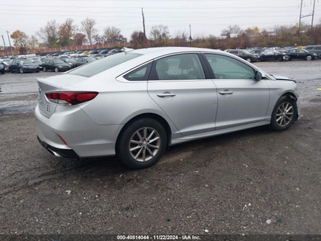 5NPE24AF3KH772329 Hyundai SONATA SE