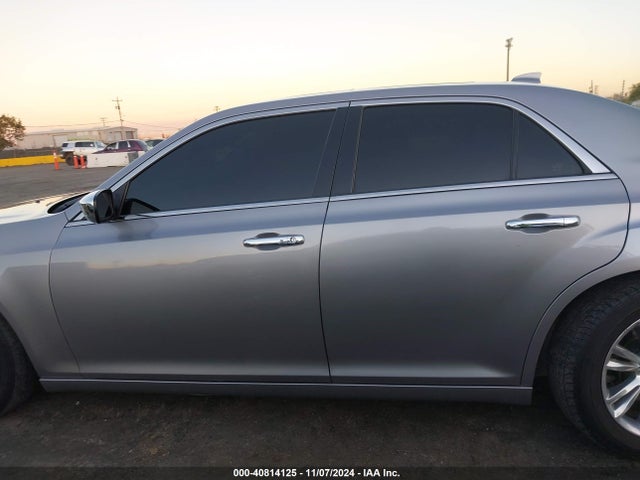 Chrysler 300C 2016 2C3CCAEG5GH181655 Image 15