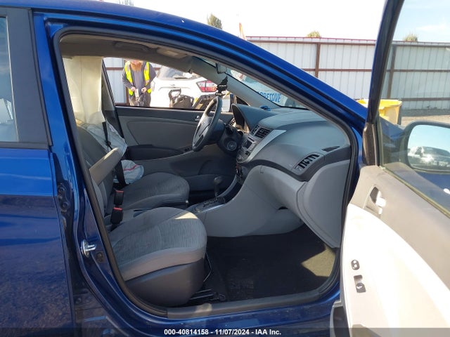 Hyundai ACCENT SE 2017 KMHCT4AEXHU181517 Image 5