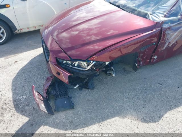 SAJAF4BV5HA976091 Jaguar Xe 35t R-sport