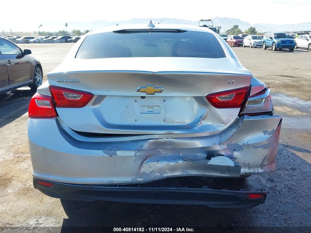 Chevrolet MALIBU LT 2018 1G1ZD5ST9JF246763 Image 16