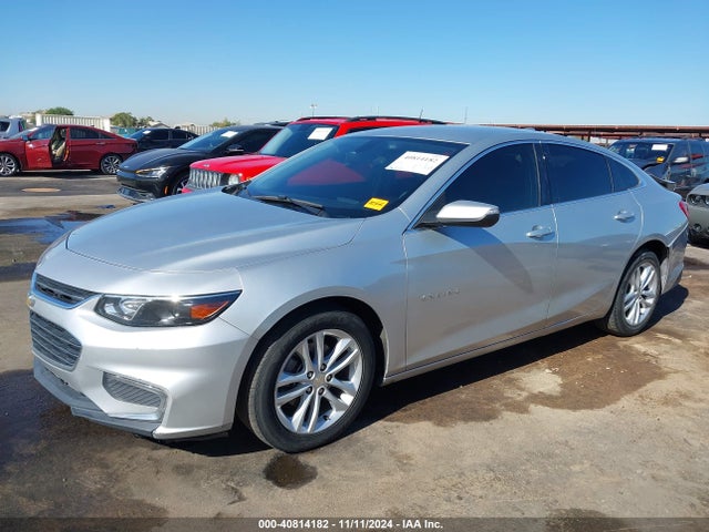Chevrolet MALIBU LT 2018 1G1ZD5ST9JF246763 Image 2