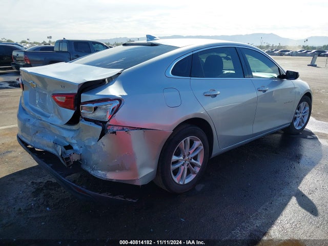 Chevrolet MALIBU LT 2018 1G1ZD5ST9JF246763 Image 4