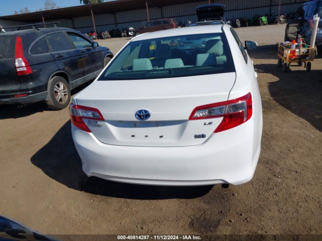 4T1BD1FK8EU137520 Toyota Camry Hybrid Le