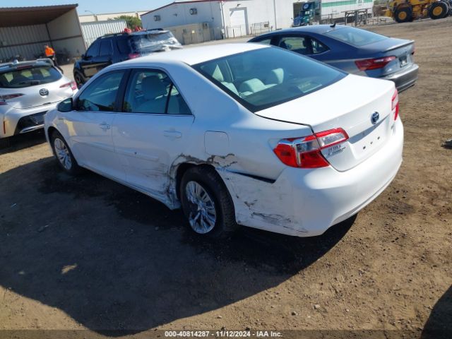 4T1BD1FK8EU137520 Toyota Camry Hybrid Le