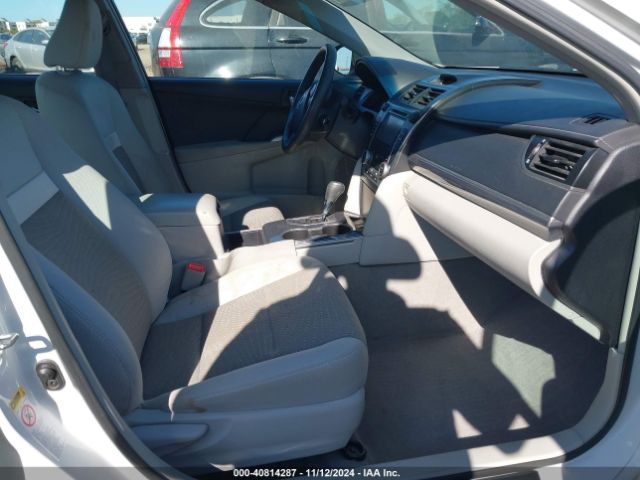 4T1BD1FK8EU137520 Toyota Camry Hybrid Le