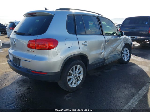 WVGAV7AX4JK001373 Volkswagen Tiguan Limited 2.0t