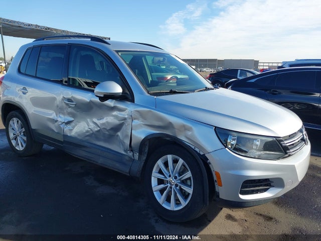WVGAV7AX4JK001373 Volkswagen Tiguan Limited 2.0t